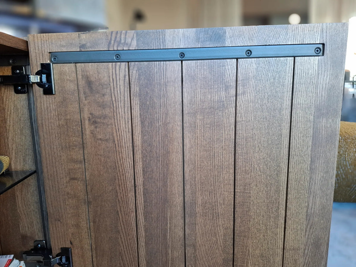 Zero.22 Sideboard - Showroom
