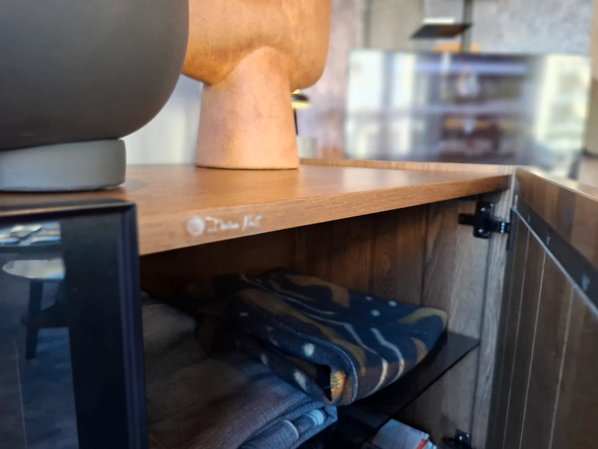 Zero.22 Sideboard - Showroom
