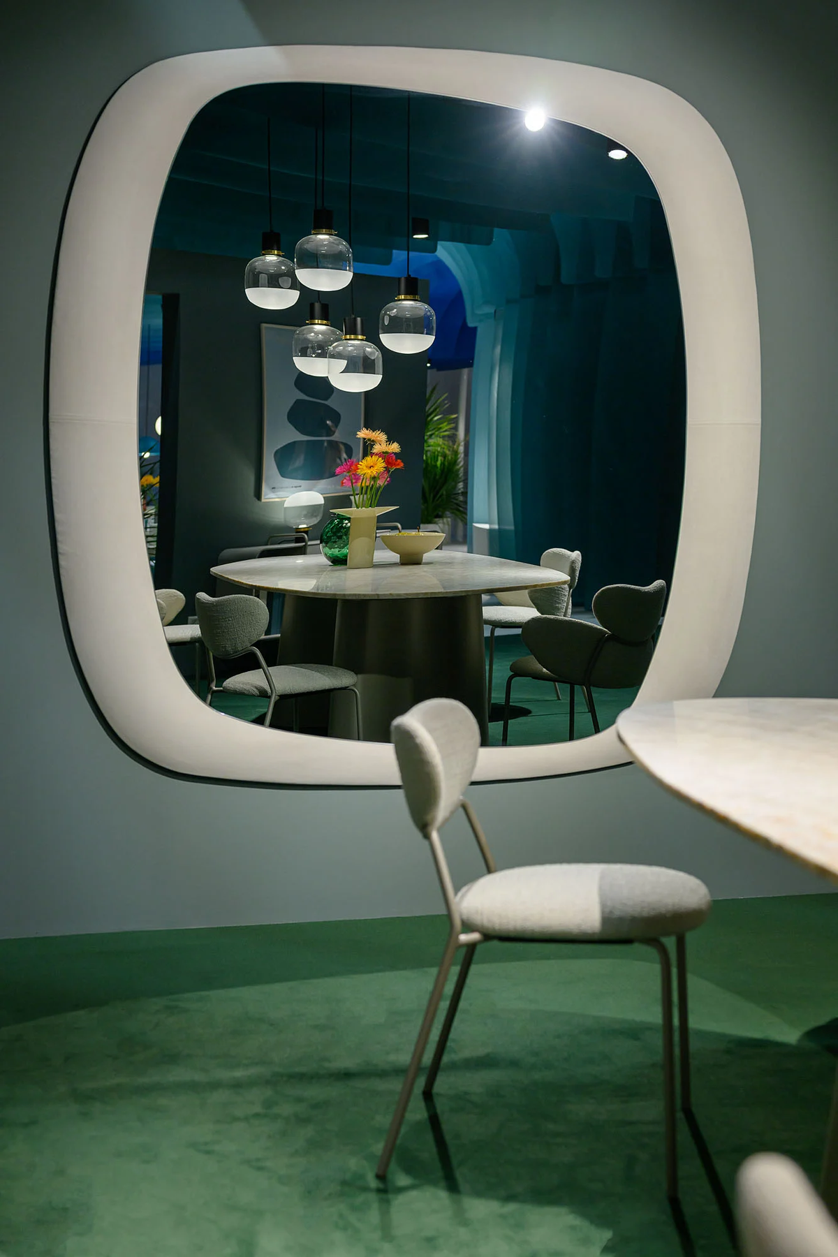 Bold Mirror