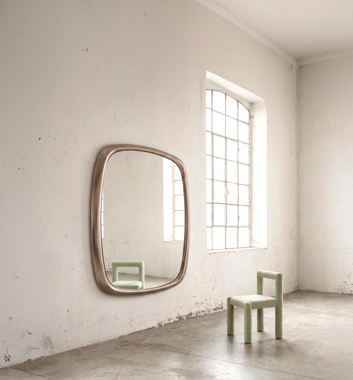 Bold Mirror