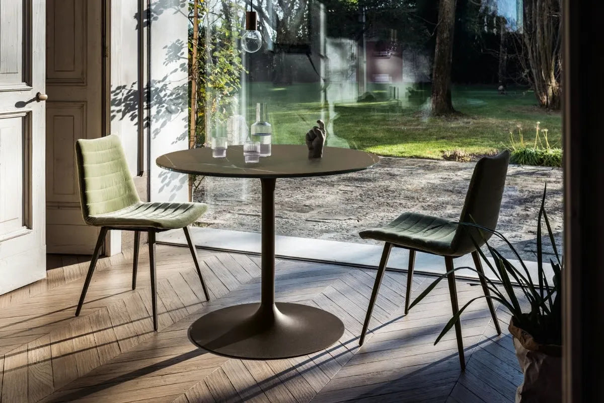 Infinity Round Table