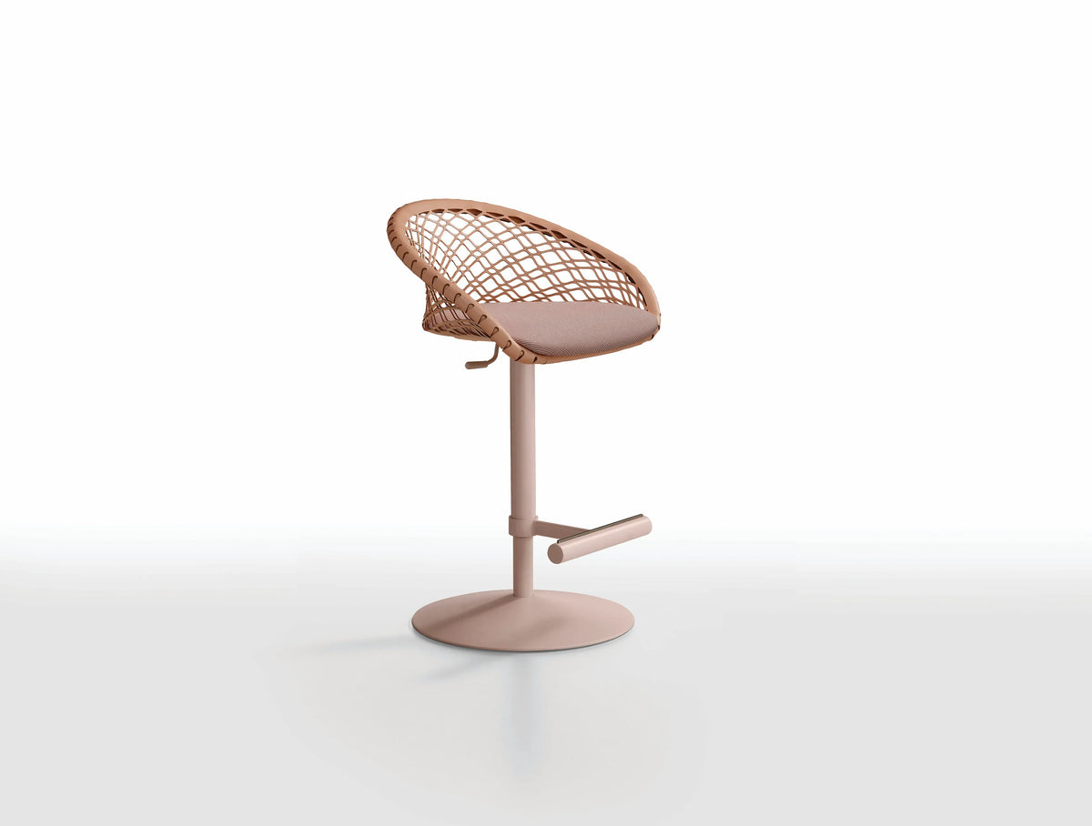 P47 Stool