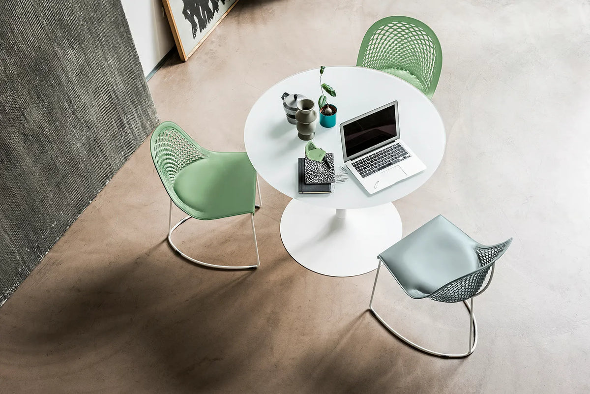 Infinity Round Table