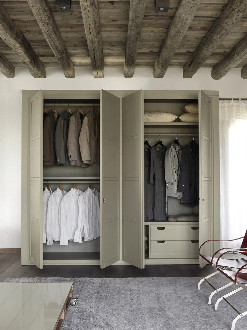 Quadra Wardrobe