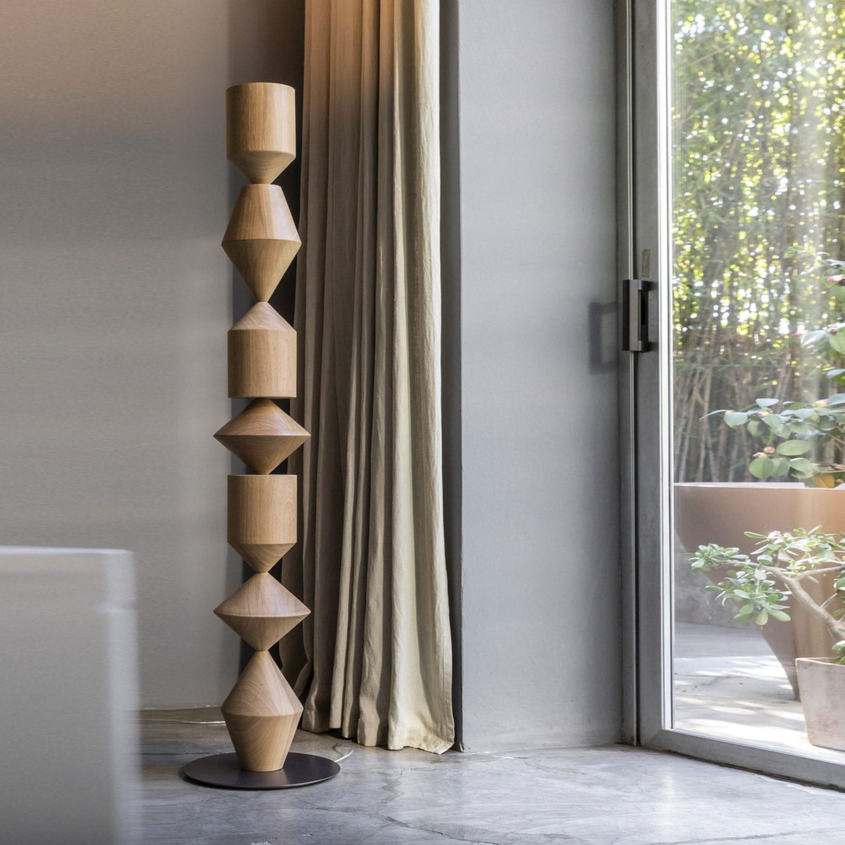 Costantina Floor Lamp