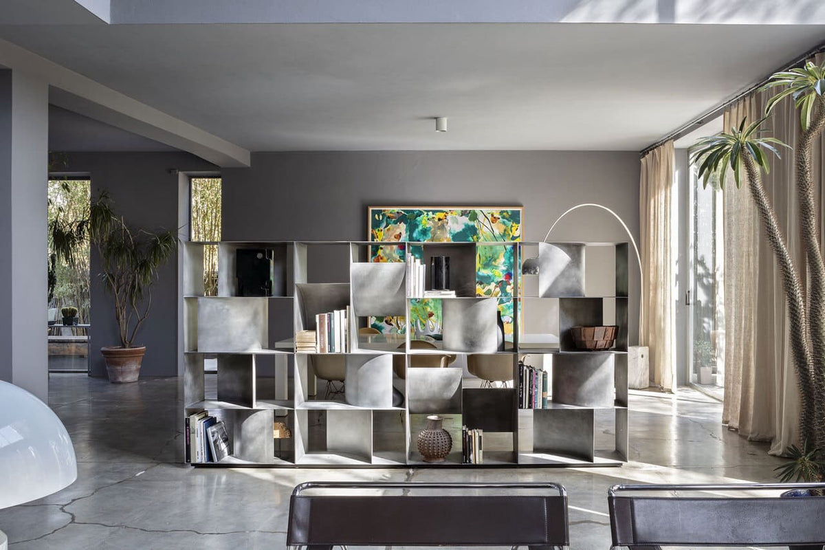 Επιδαπέδια μονάδα αποθήκευσης Judd Base