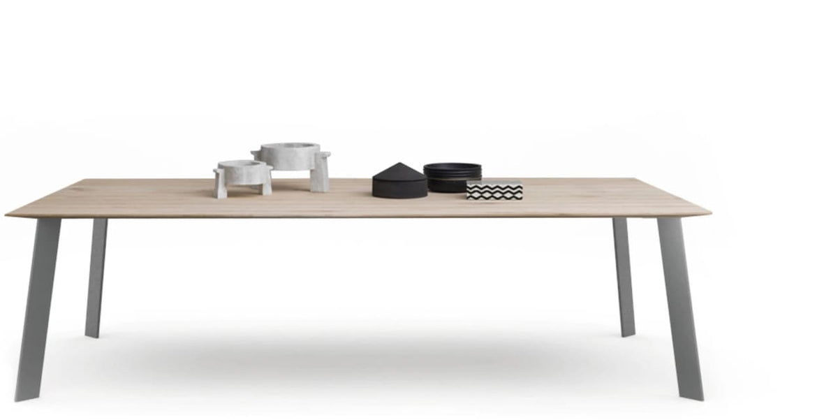 Custom Table: Manhattan - Oak