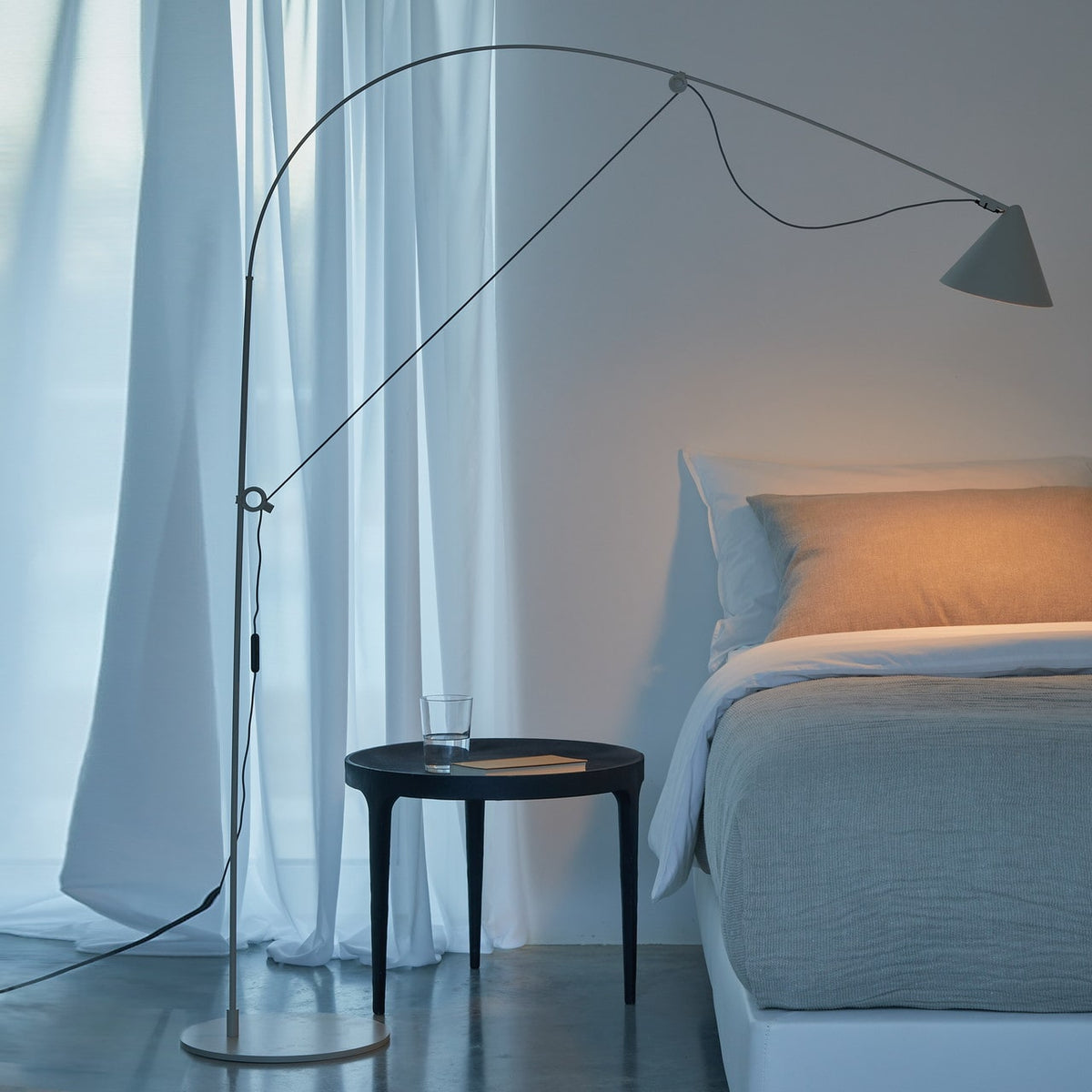 Ayno L - Floor Lamp