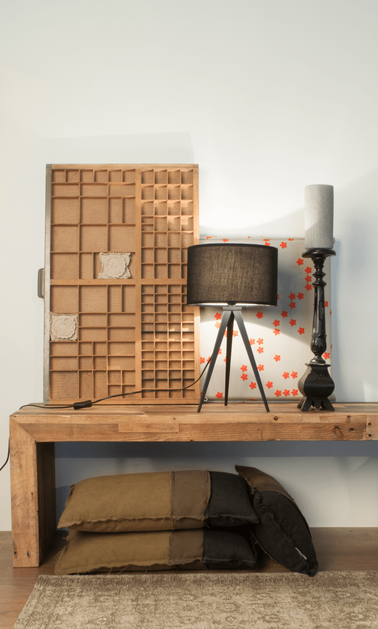 Tripod Table Lamp