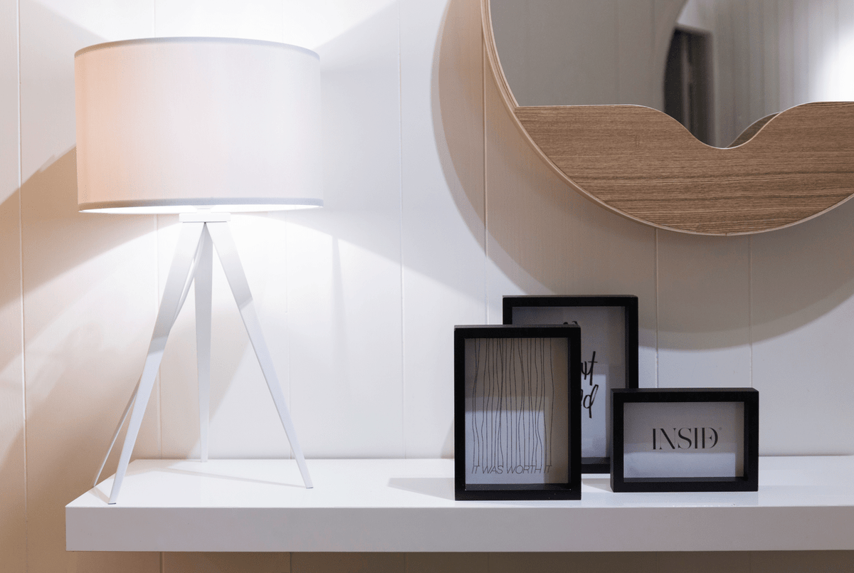 Tripod Table Lamp