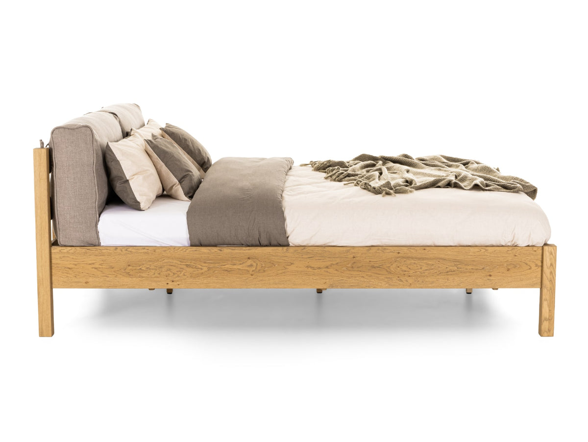 Calvin Bed