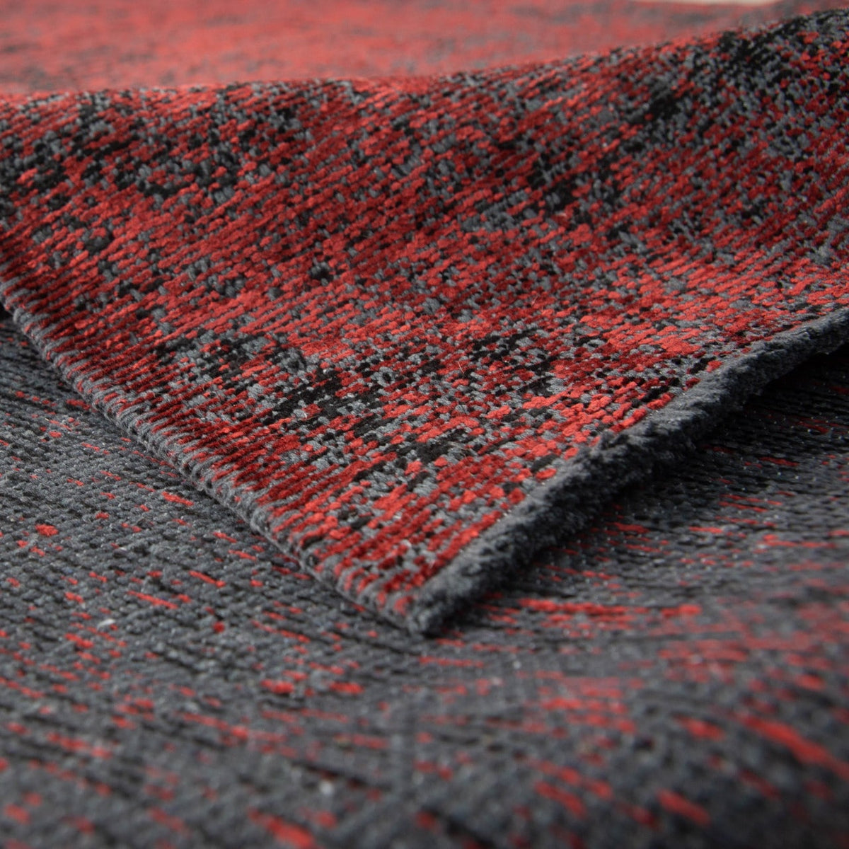 Edge - Traditional Rug