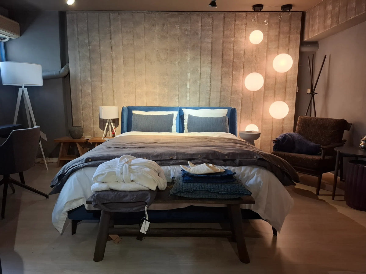 Ann Bed - Showroom