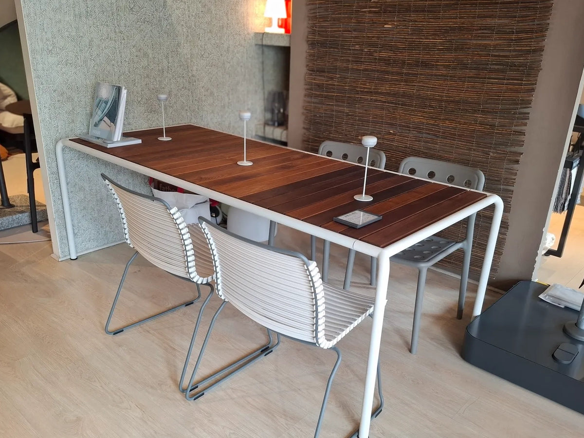 Avanti extendable dining table - Showroom
