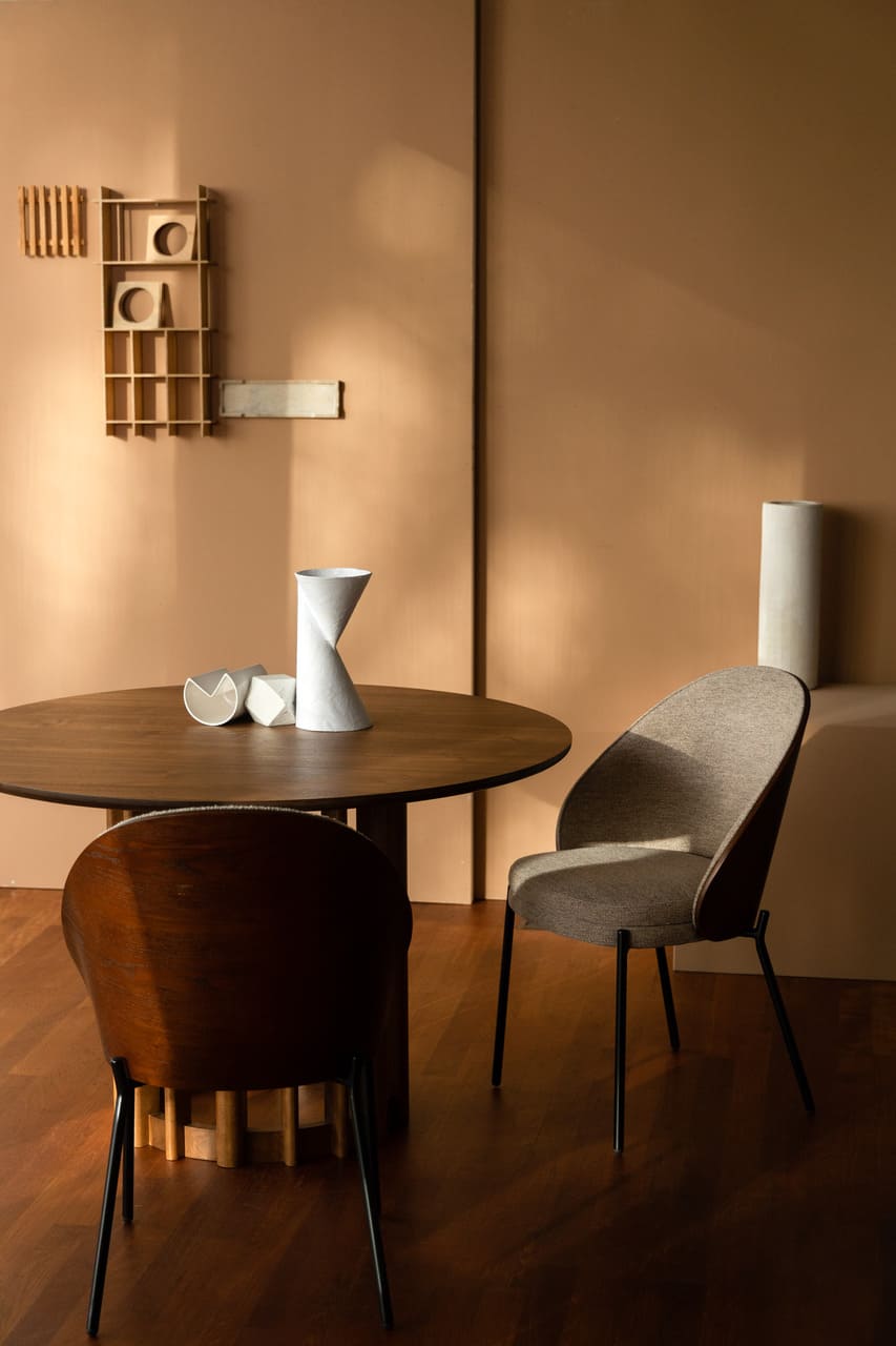 Barlet Round Table Ø 120cm