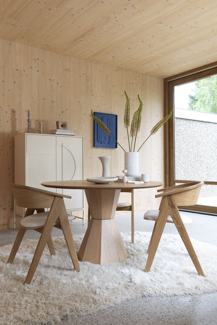 Lotus Round Table Ø 120cm