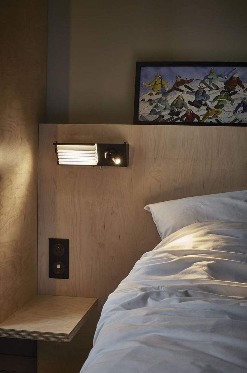 Biny Bedside Wall Lamp