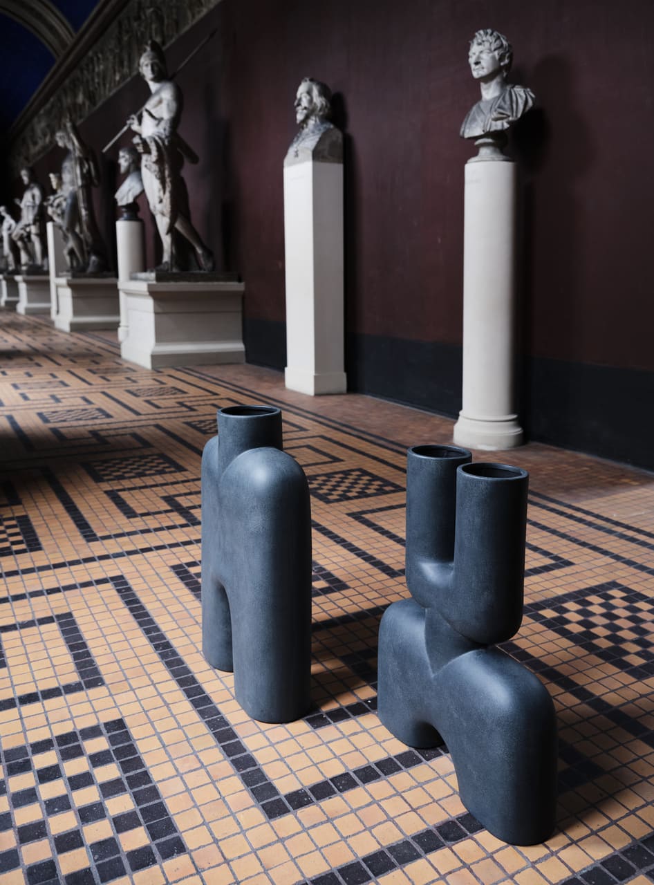 Cobra Vase
