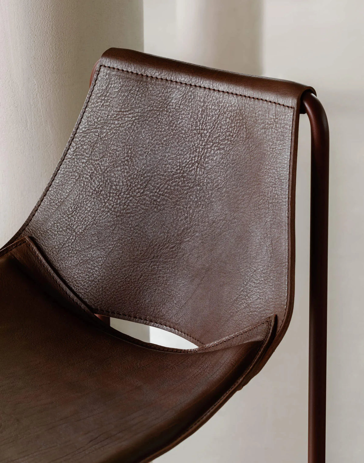 Apelle Stool
