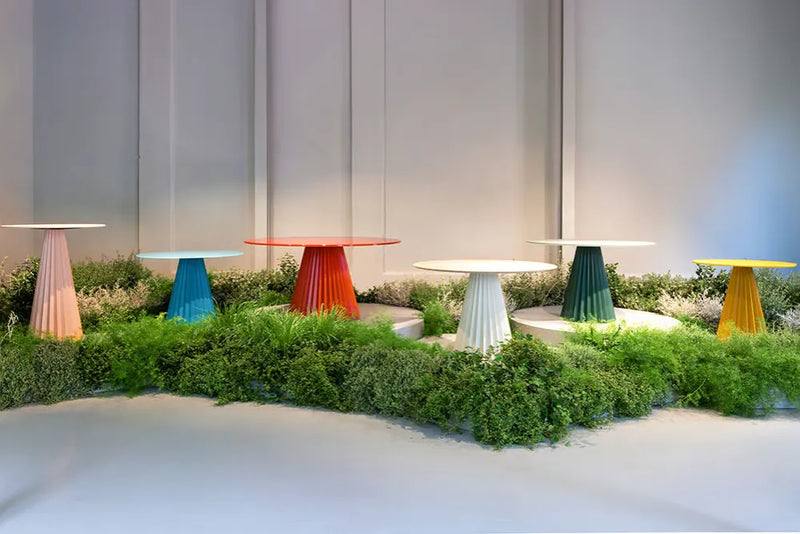 Plissé  Dining Table