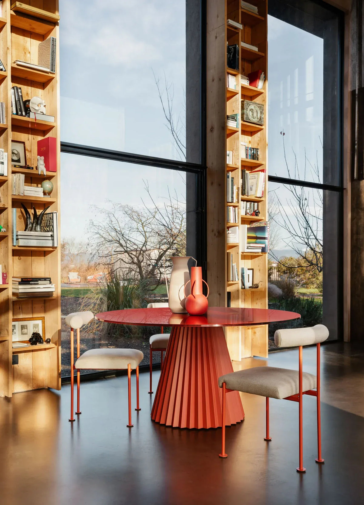 Plissé  Dining Table