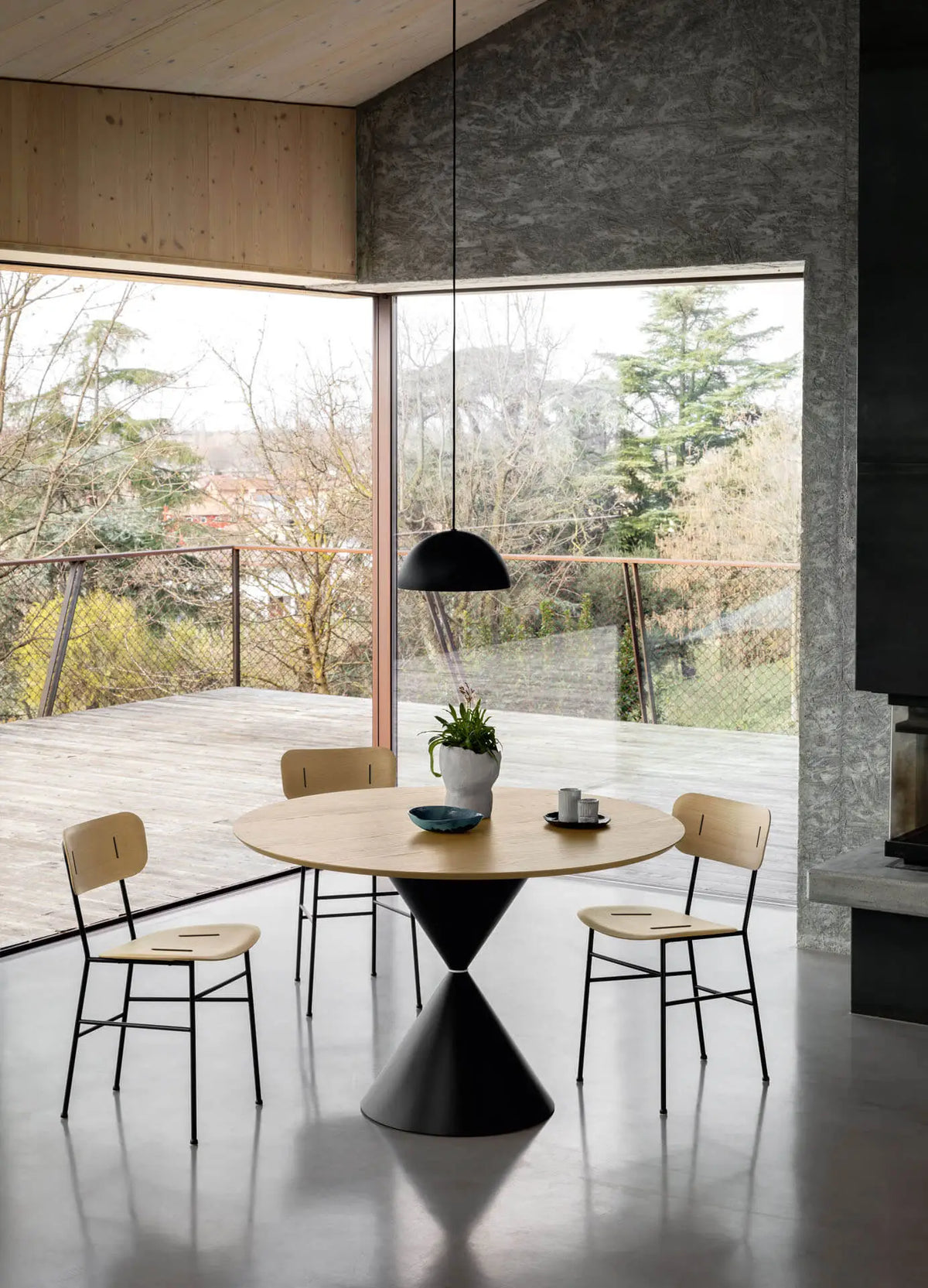 Clessidra Round Dining Table