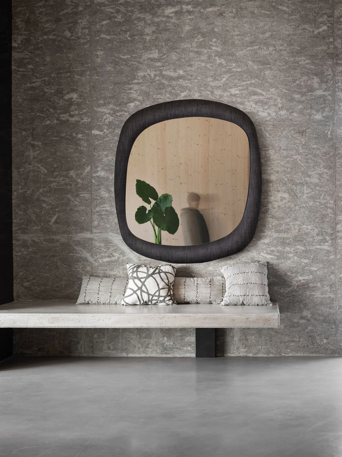 Bold Mirror