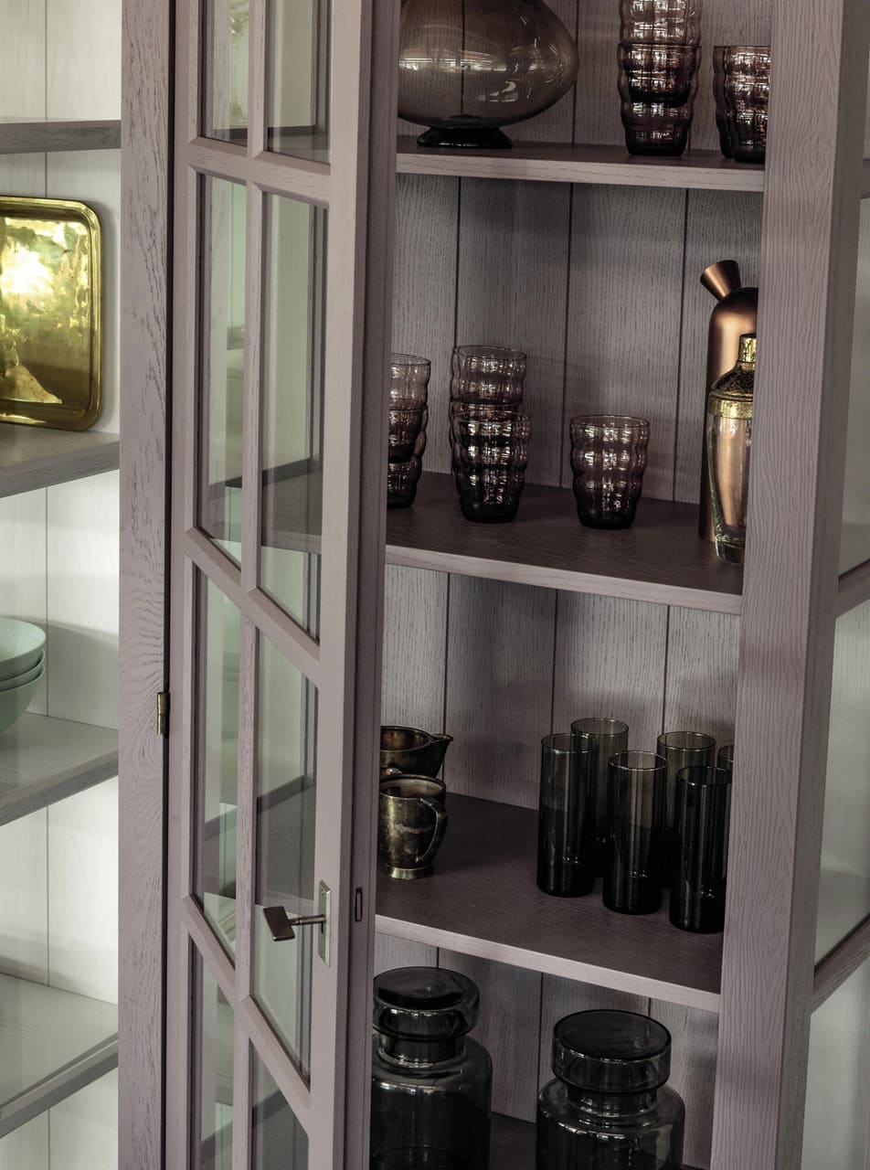 English Glass Showcase