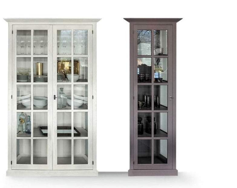 English Glass Showcase