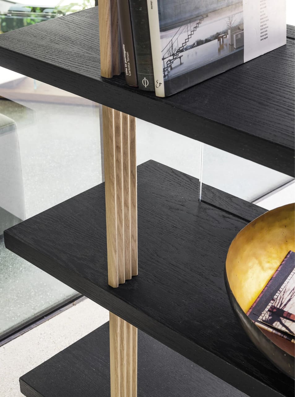 Zero. 16 Bookcase