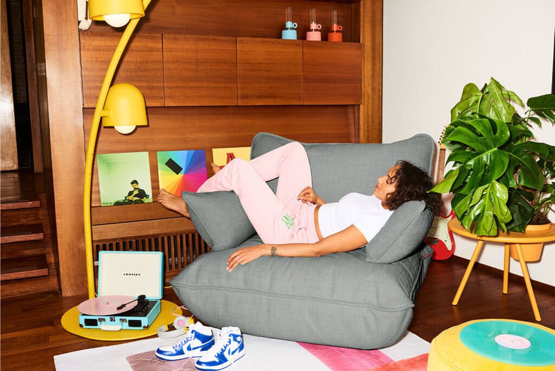 Sumo Loveseat