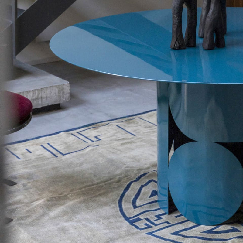 Shape Dining Table