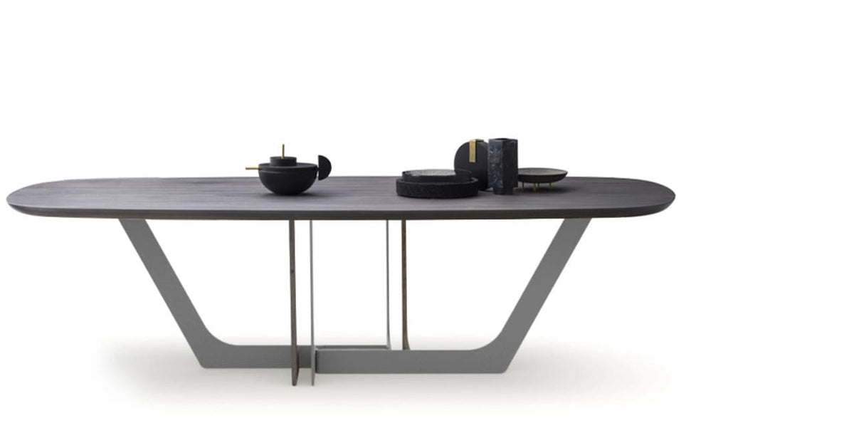 Custom Table: Cosmopolitan - Oak