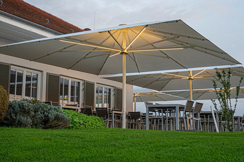 Palazzo Royal Umbrella