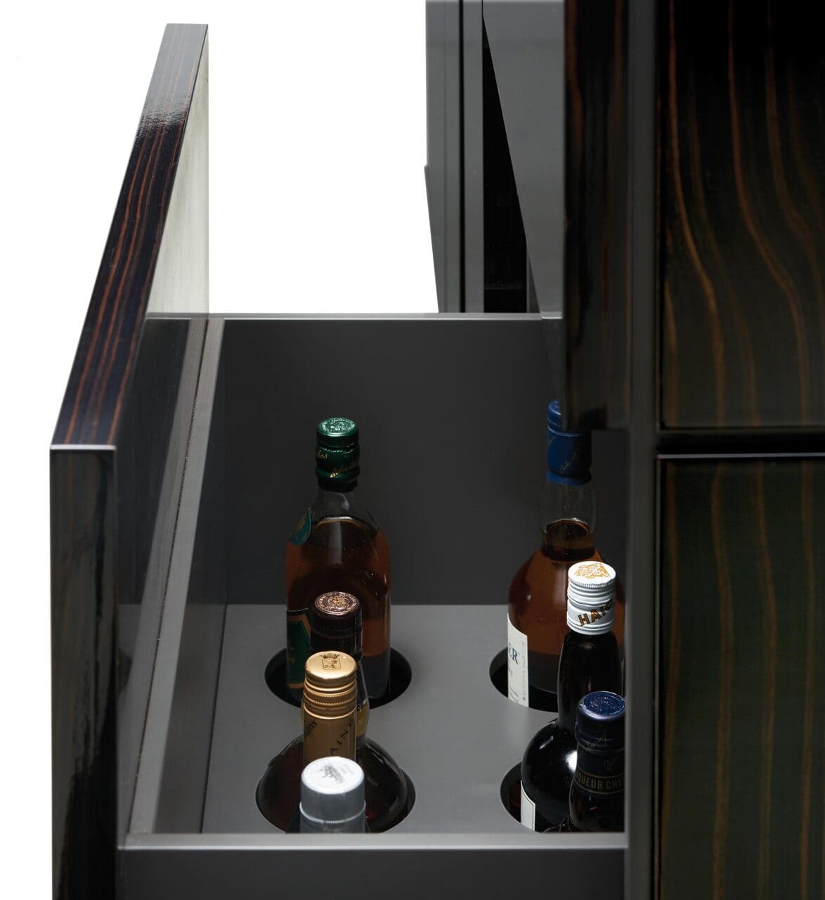 Twist V Cabinet