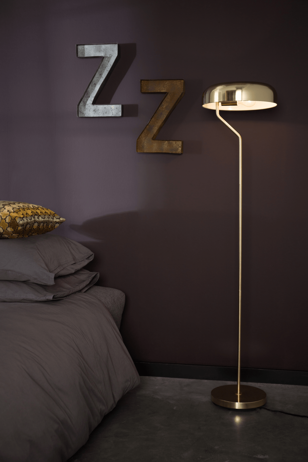 Eclipse floor lamp