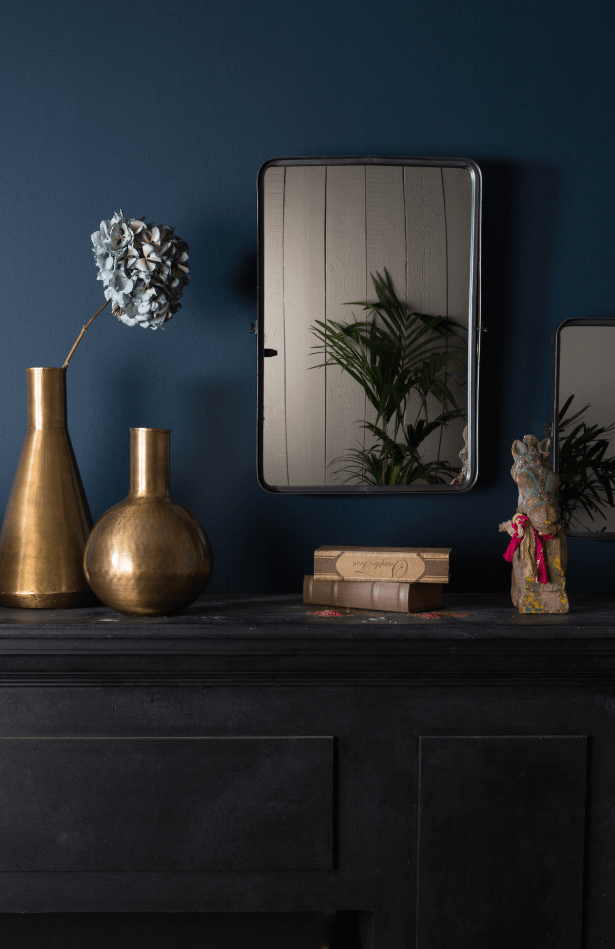Hari Vase