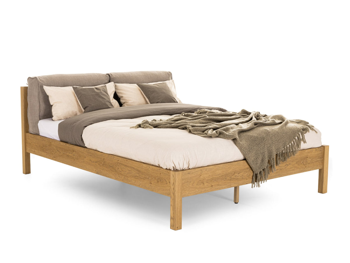 Calvin Bed
